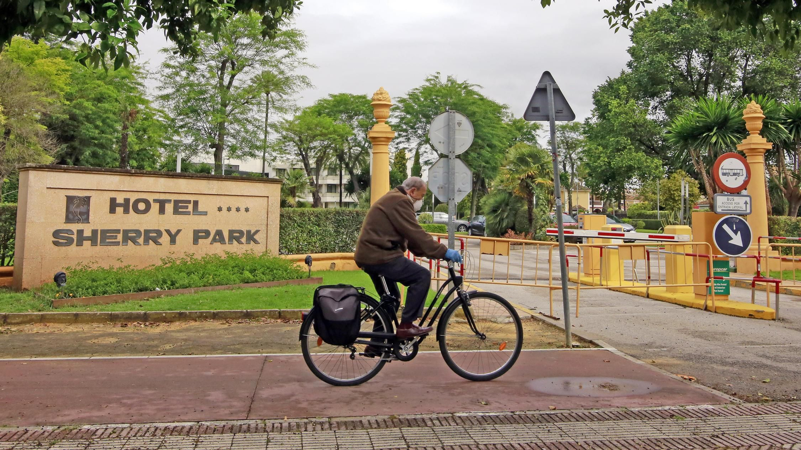 Exterior del hotel Sherry Park.