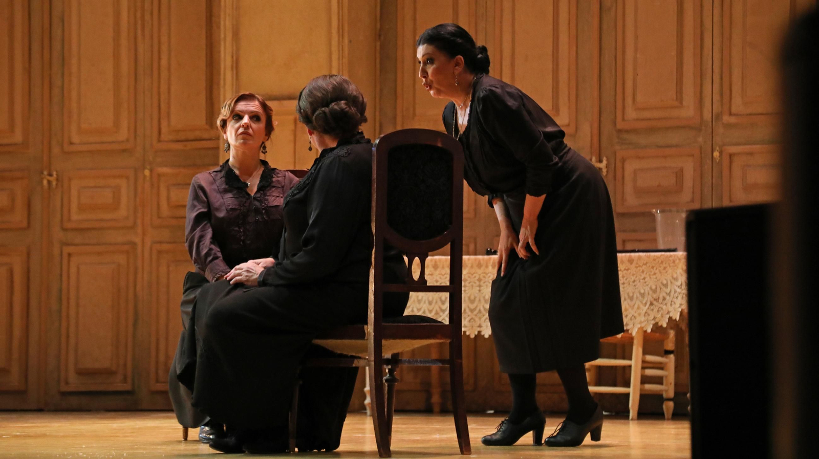 'La casa de Bernarda Alba'  ópera en el Teatro Villamarta