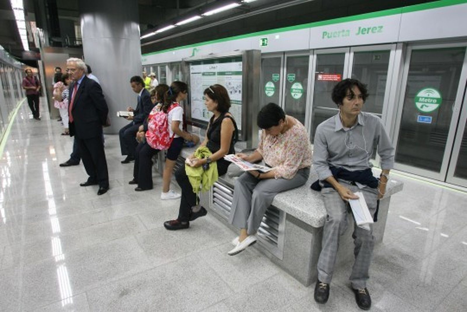 Estación del Metro de la Puerta de Jerez.
