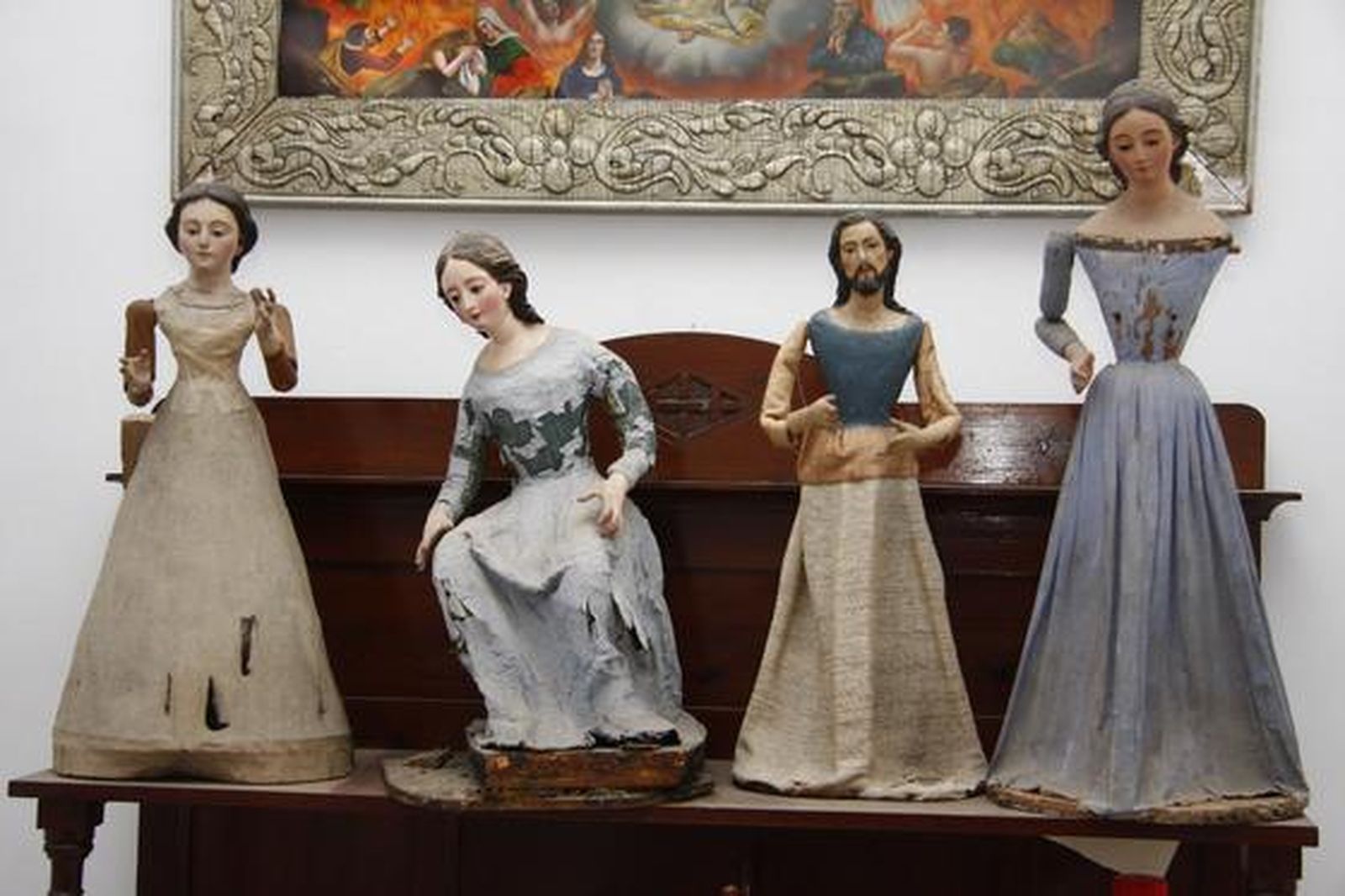 El convento Madre de Dios muestra unos tejados, esculturas, pinturas y muros plagados de desperfectos que demuestran su mal estado de conservación.

Foto: Belén Vargas