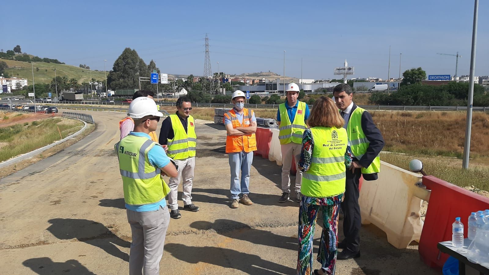 Otra imagen de la visita de Pedro Fernández al nudo de la Pañoleta.