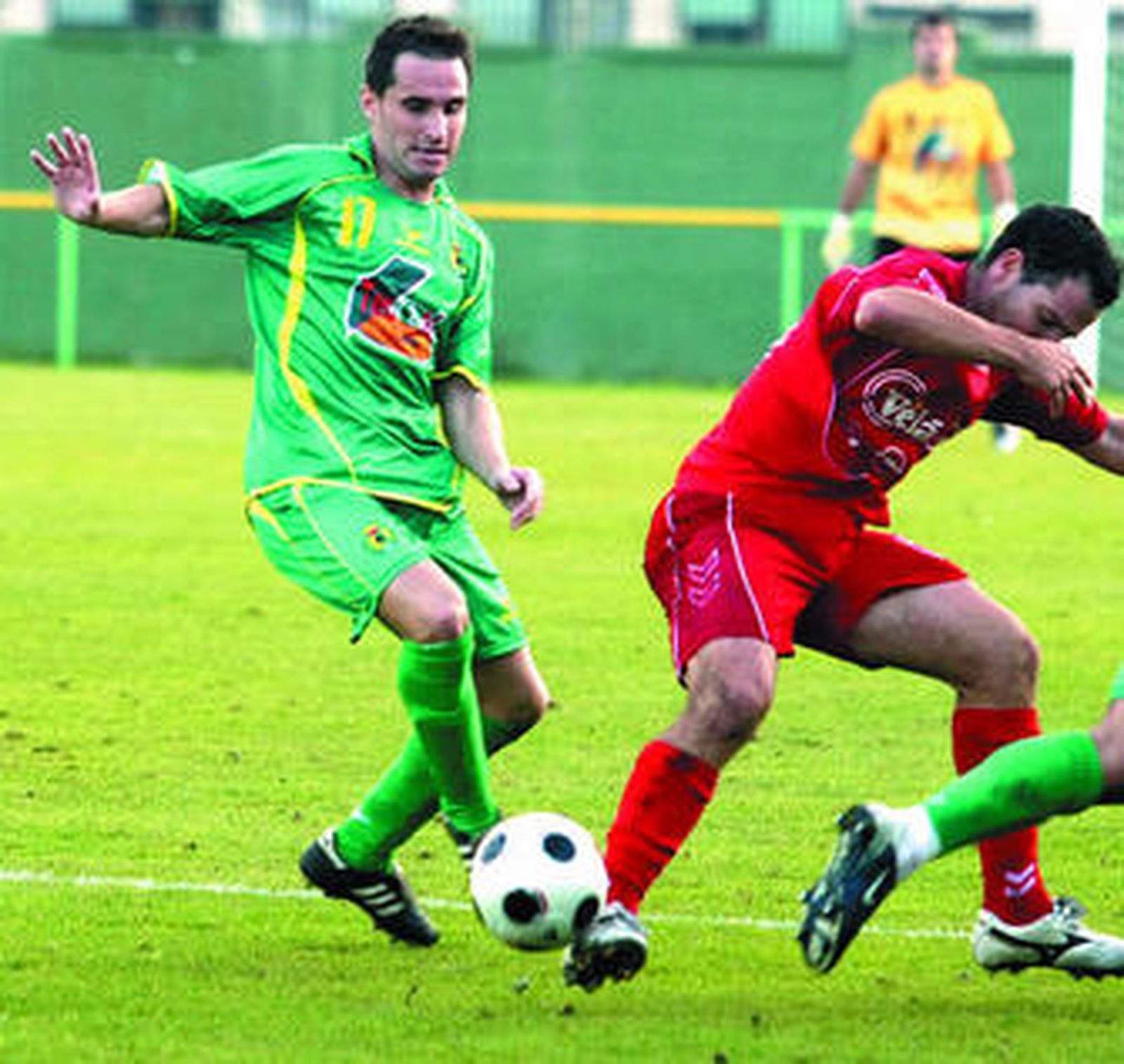 Ibarra, a la izquierda, durante el Unión/Antoniano de esta campaña.