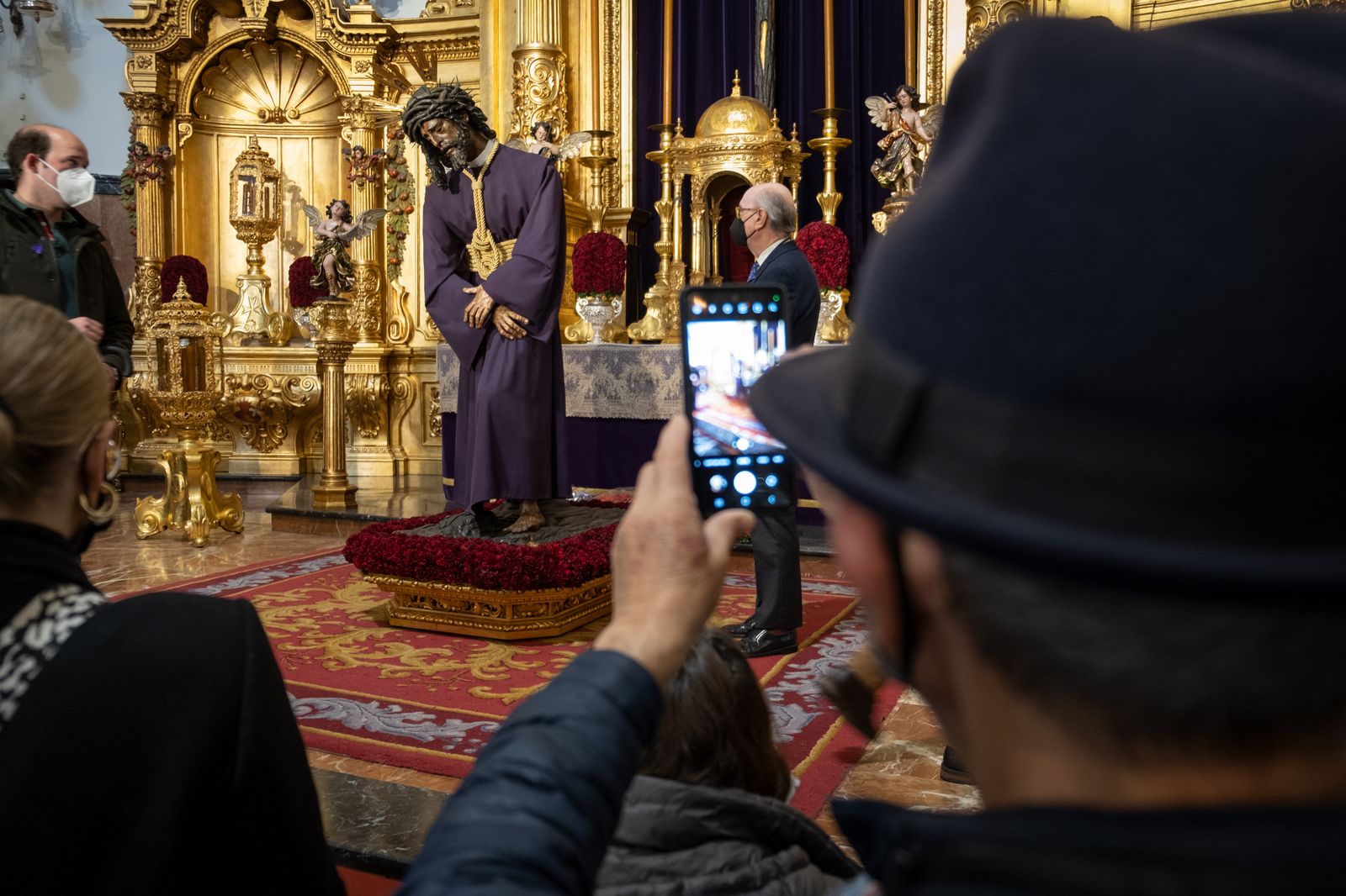 Las imágenes de la veneración al Señor del Gran Poder
