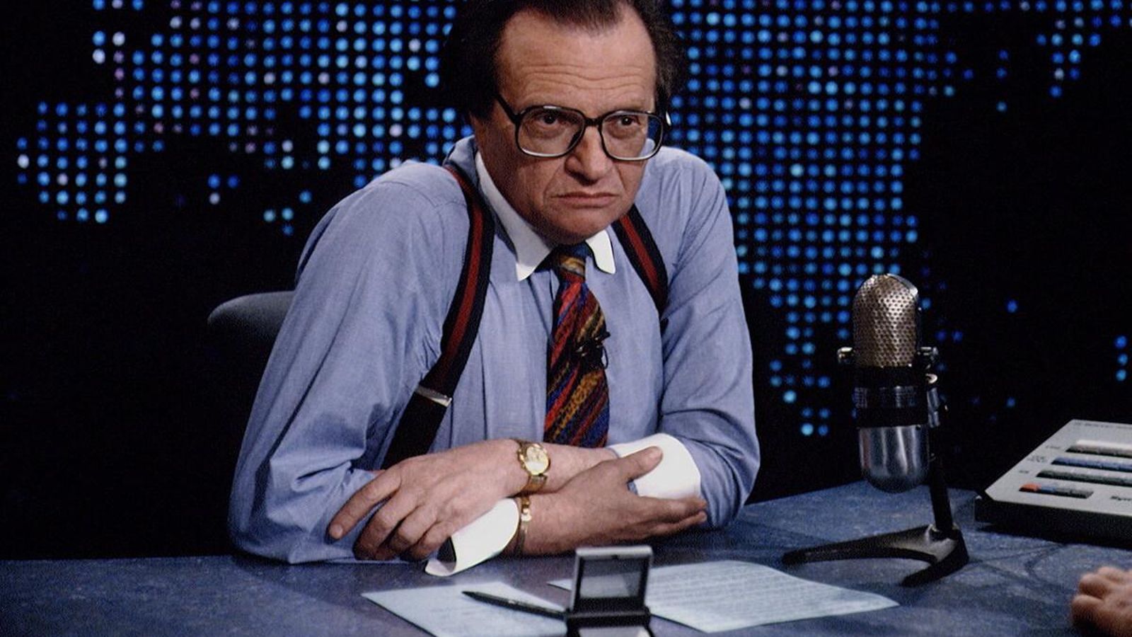 Larry King, en su programa en los años 90.