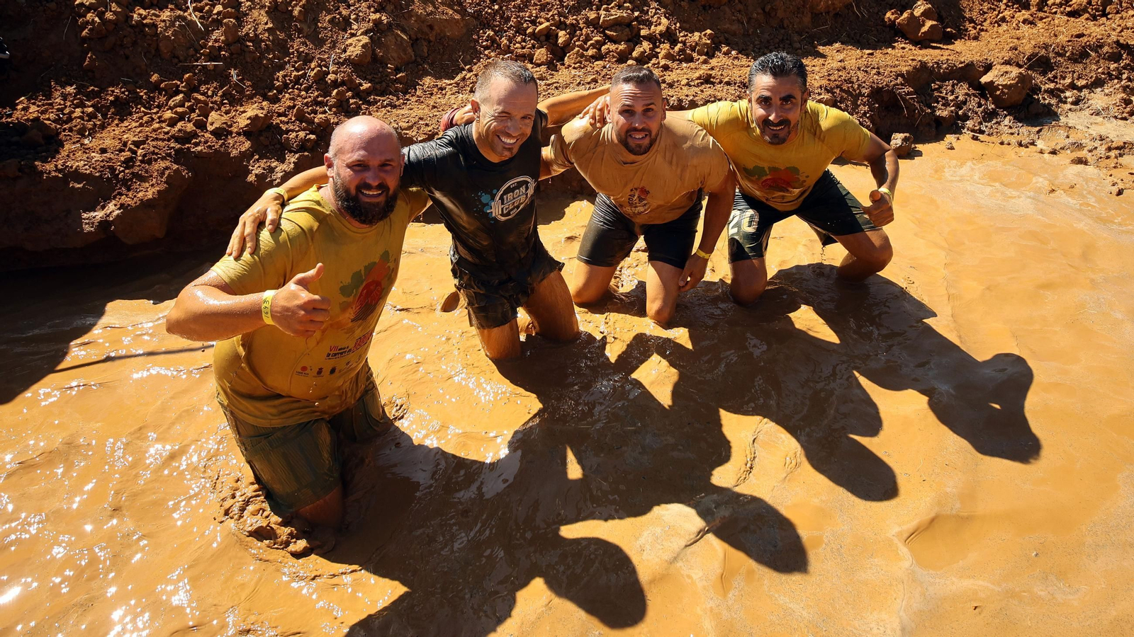 Búscate en la VII Carrera del Barro en La Barca