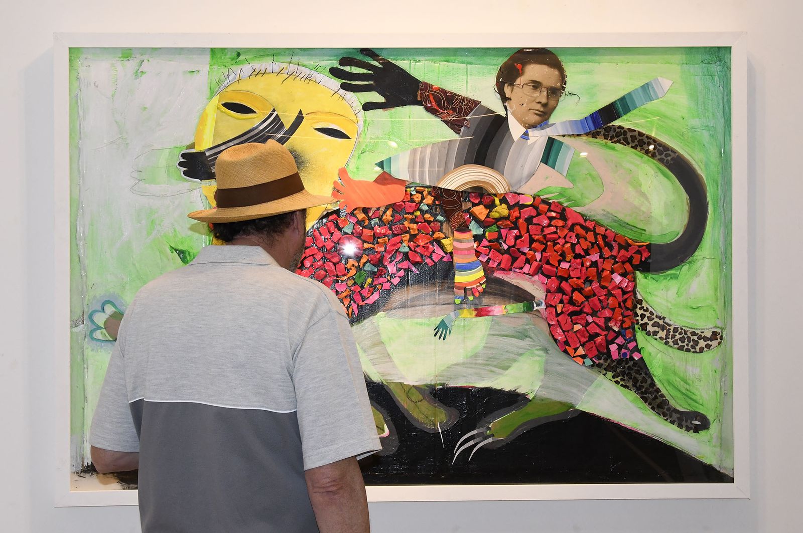 Un momento de la inauguración de la muestra en la Sala de la Provincia.