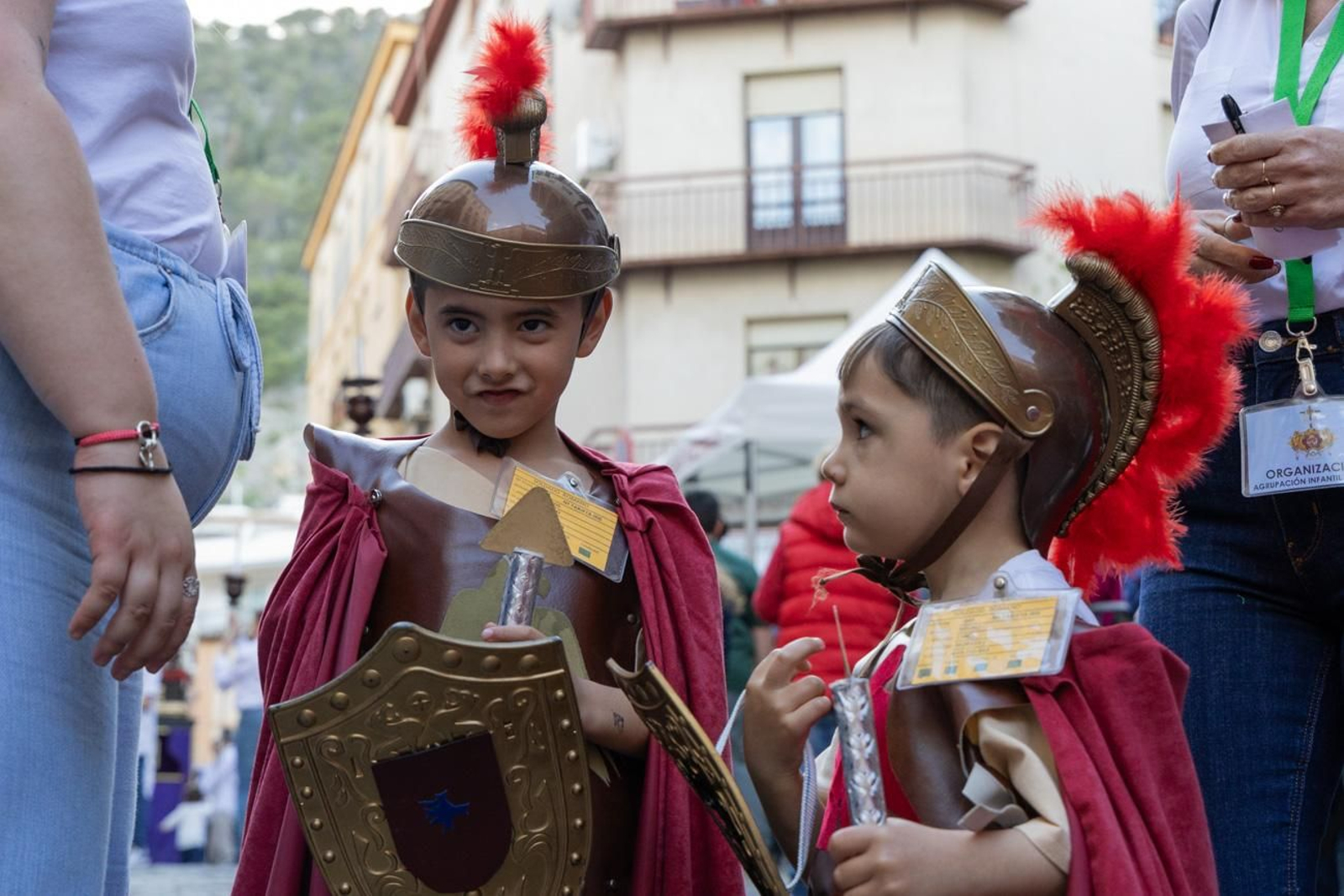 Procesiones infantiles y cruces del 2 de mayo