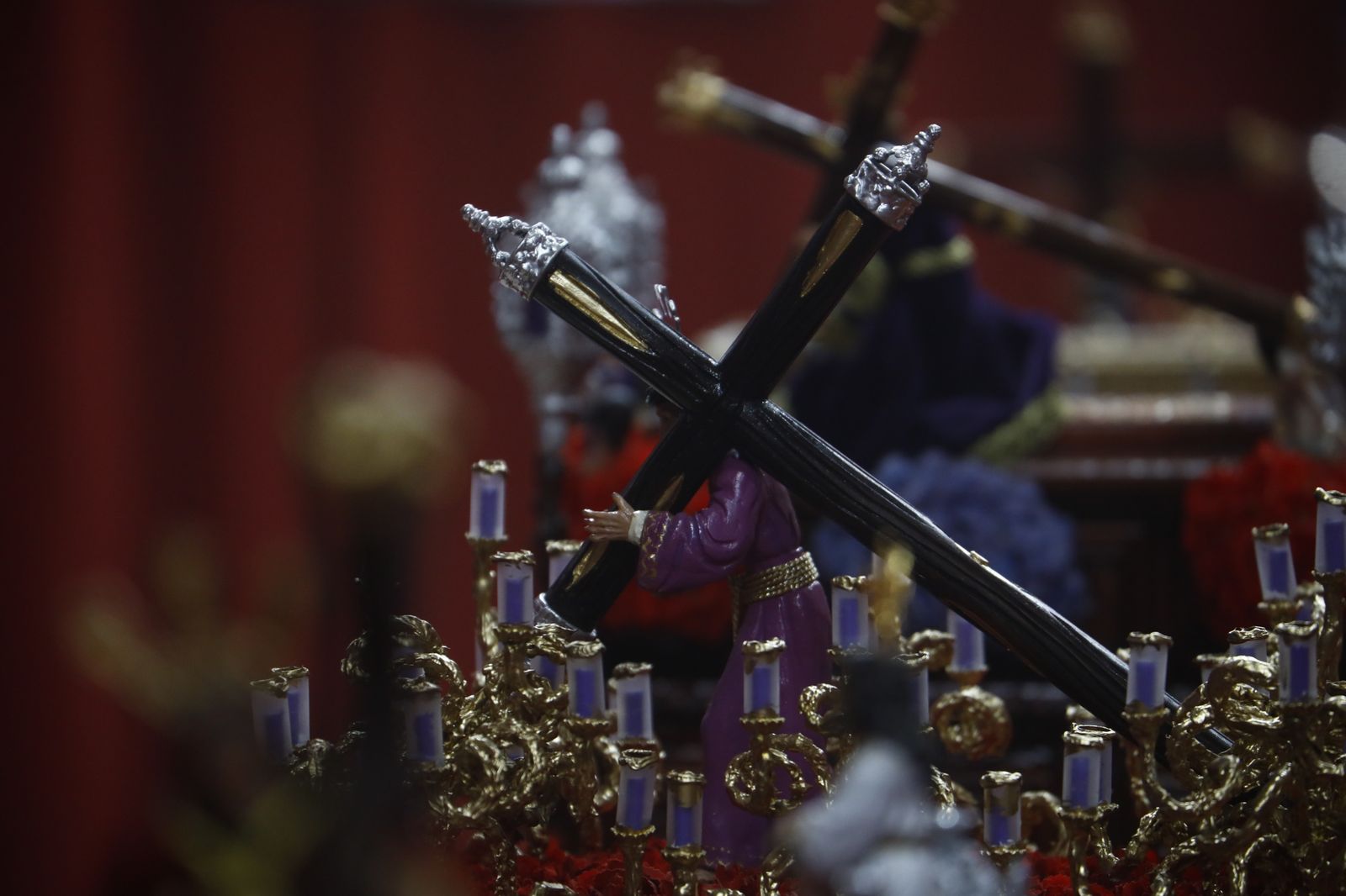 La exposición de pasos de Semana Santa en miniatura de la Asociación de Vecinos Nuestra Señora de Belén, en imágenes