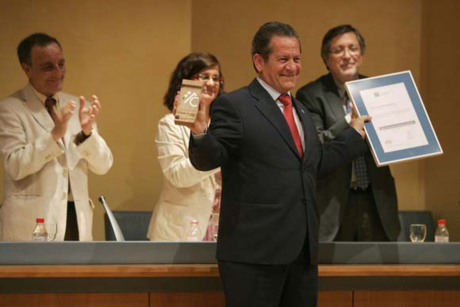 El grupo Pascual logra la acreditación de calidad que otorga la Junta de Andalucía para sus seis hospitales

Foto: Jesus Marin