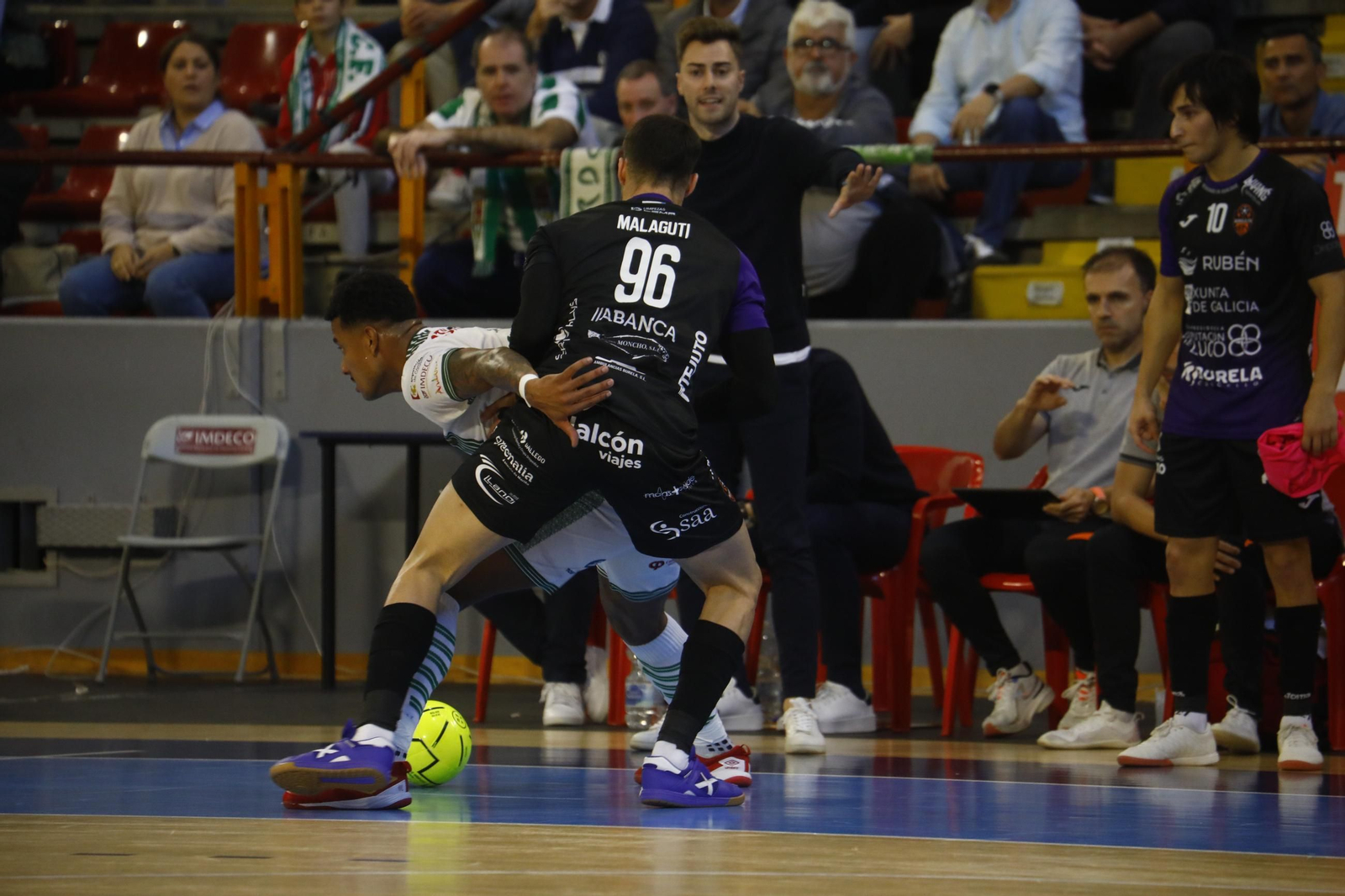 Las mejores fotos del Córdoba Futsal - Burela disputado en Vista Alegre
