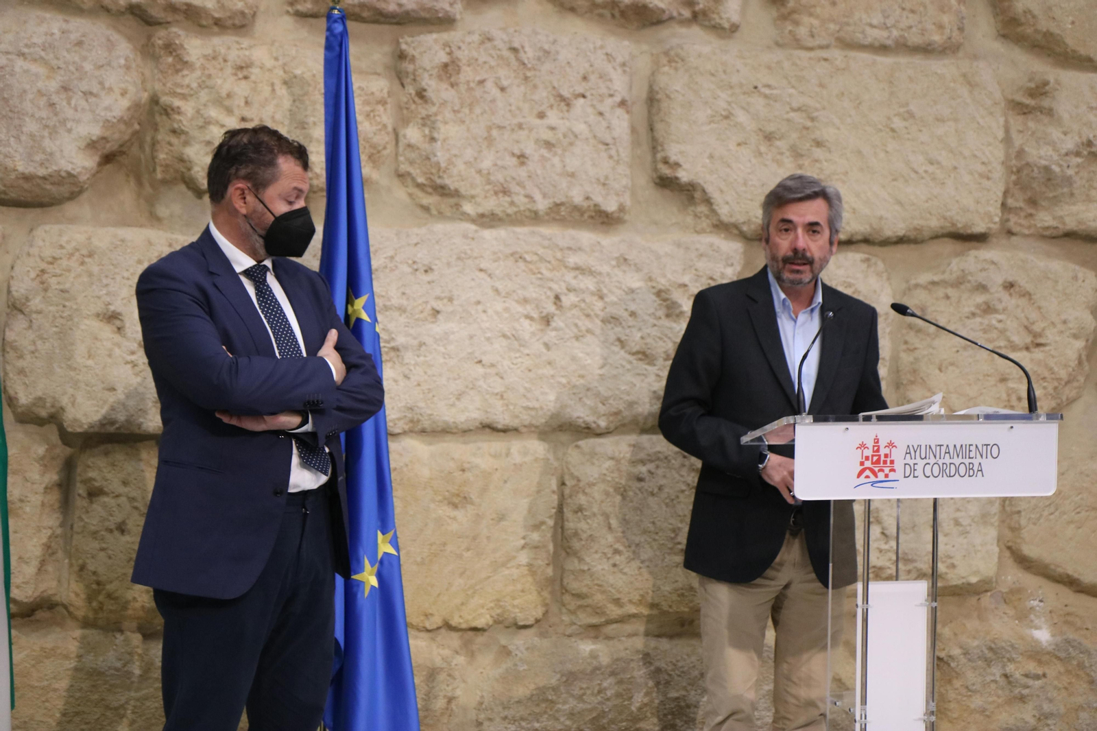Torrico y Dorado, durante una rueda de prensa.