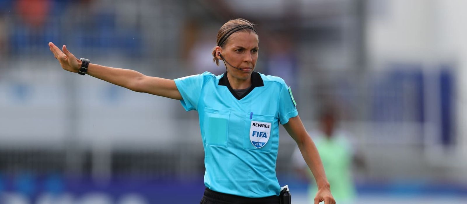 La árbitro francesa Stephanie Frappart.