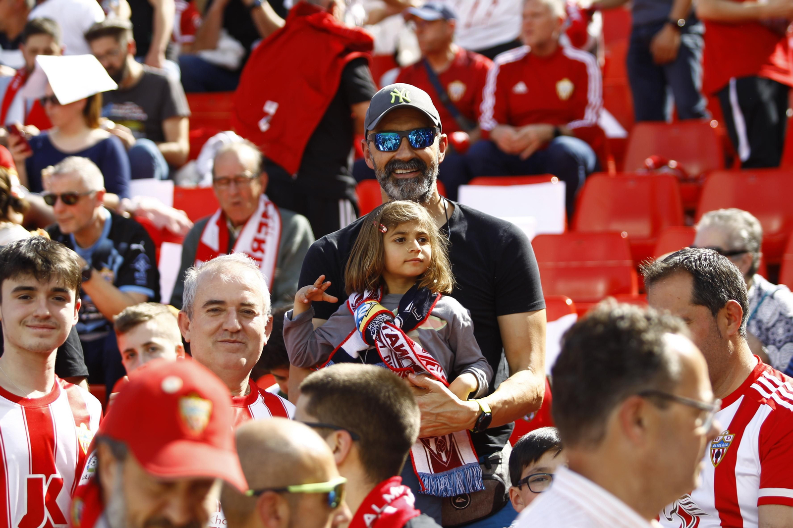 Imágenes del partido de la Liga Santander U.D. Almería-Cádiz C.F.
