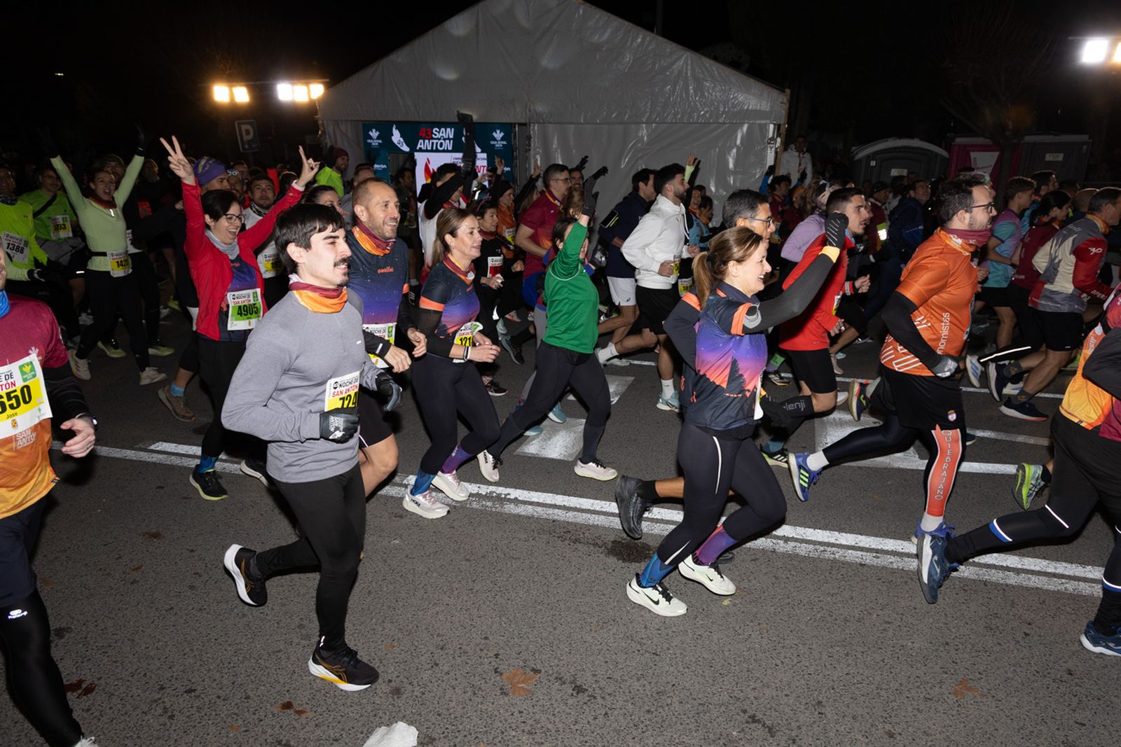 Encuéntrate en la salida de la Carrera de San Antón 2026, en imágenes (2)