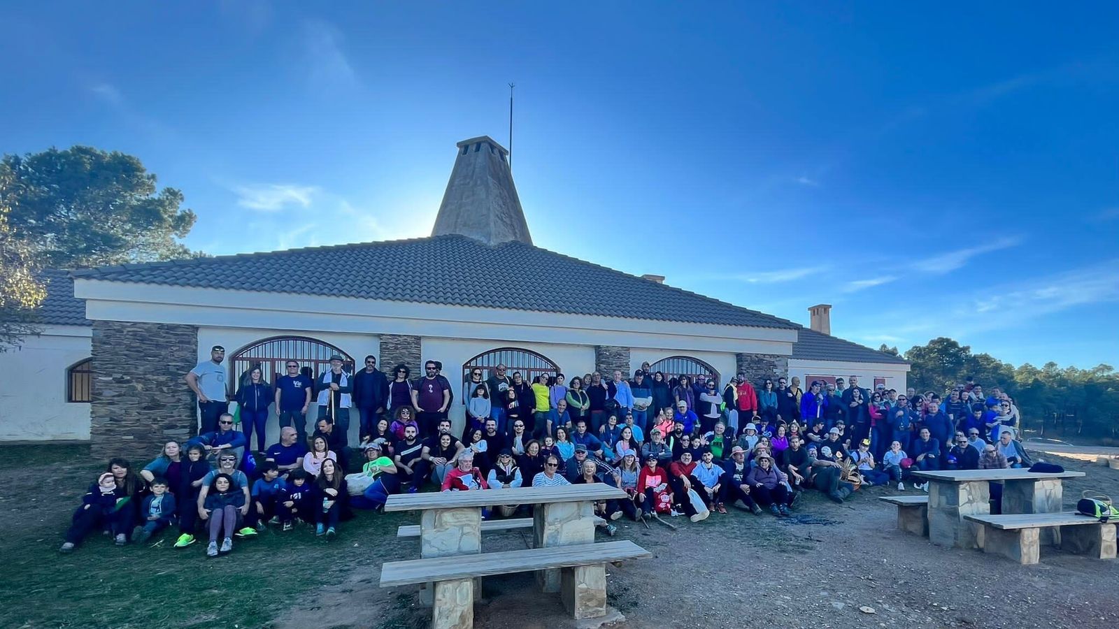 Todos los participantes en la salida al campo para buscar setas que tuvo lugar ayer en Abla.
