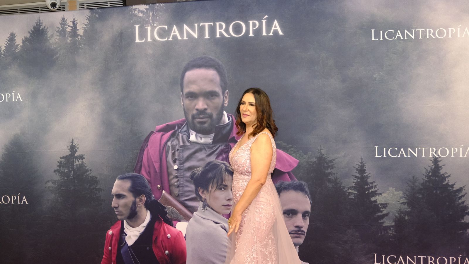 Imágenes del estreno en Almería de la película Licantropía