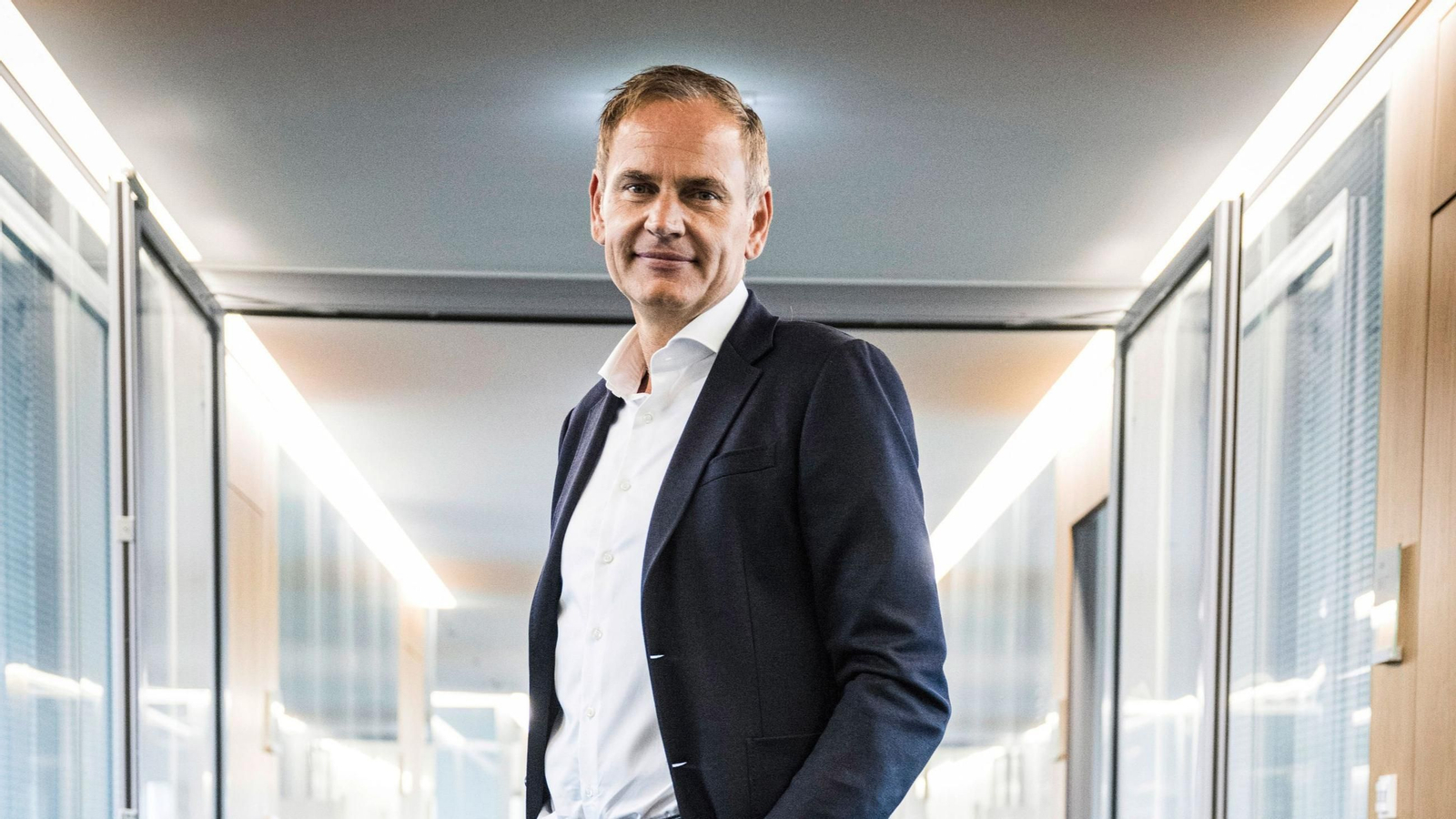 El CEO de Volkswagen pide “medidas convincentes” para acelerar la transición hacia la electrificación total