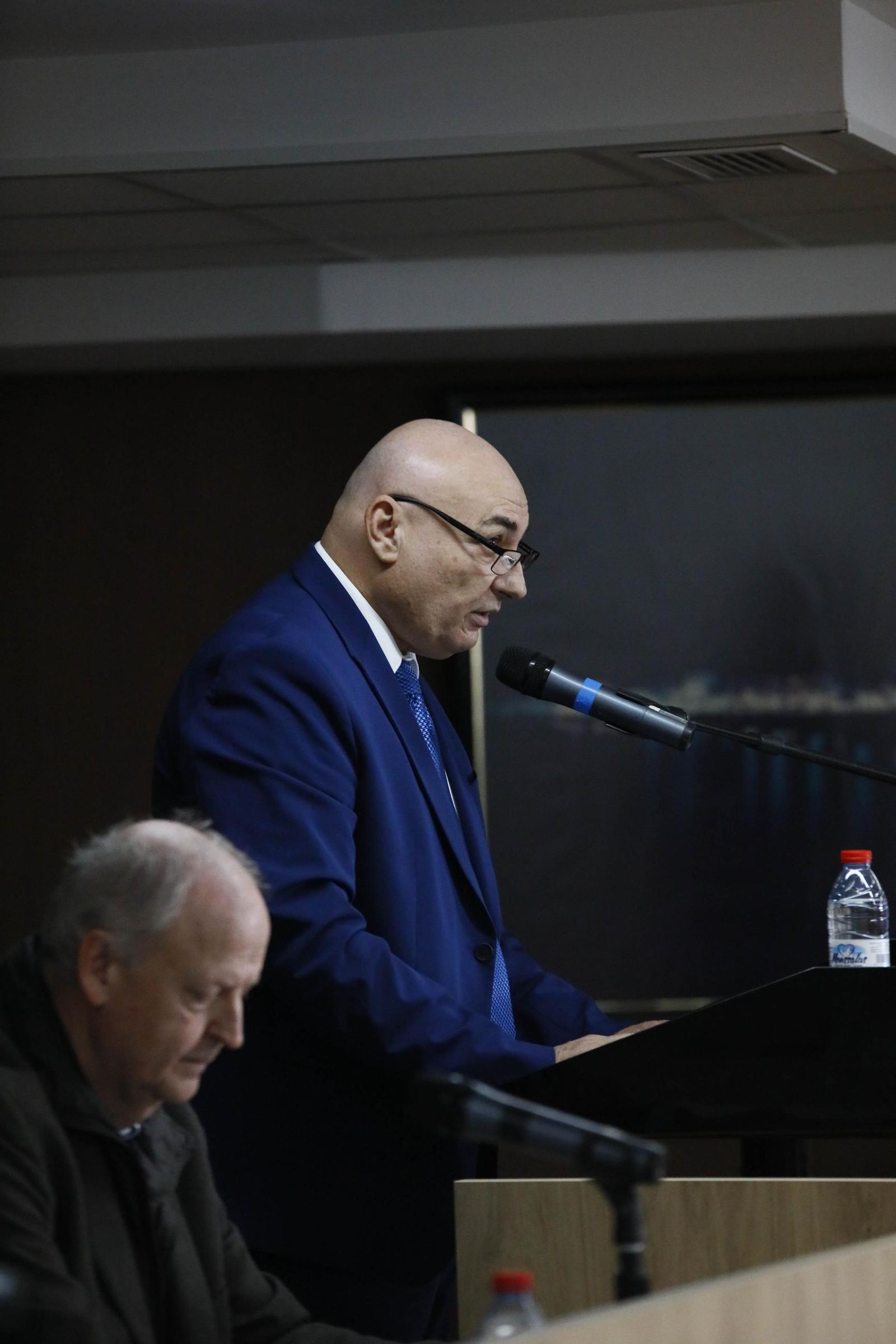 Las imágenes del nombramiento de hijo predilecto de Garrucha a José María Martínez de Haro