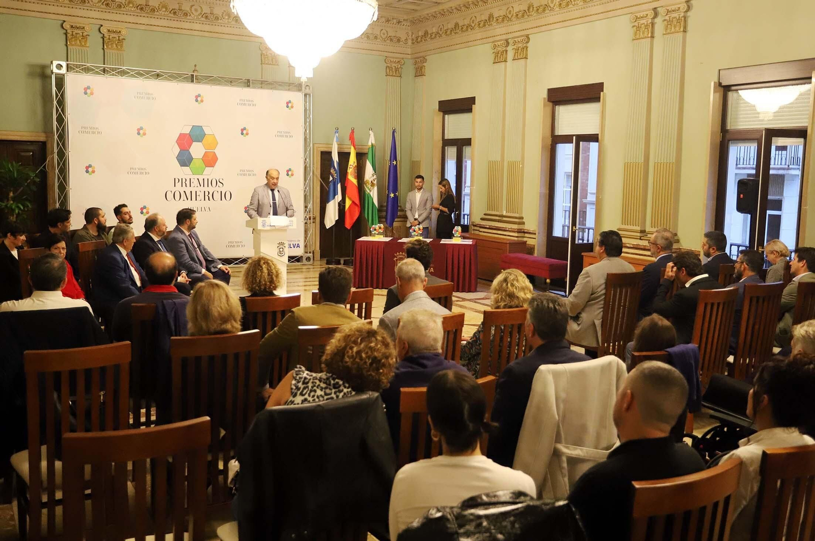 Imágenes de la entrega de los V Premios del Comercio de Huelva