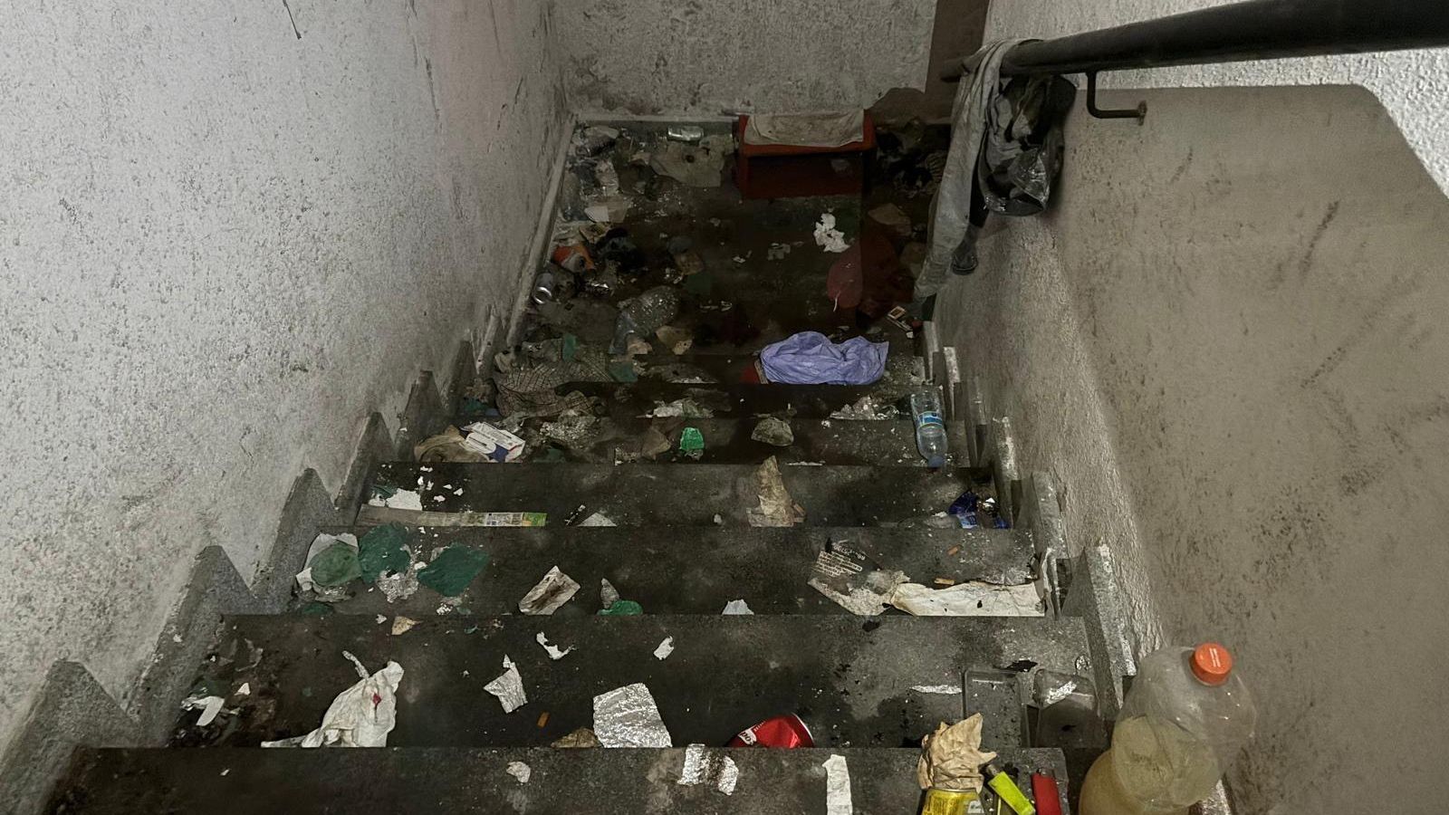 Estado actual del parking de la estación.