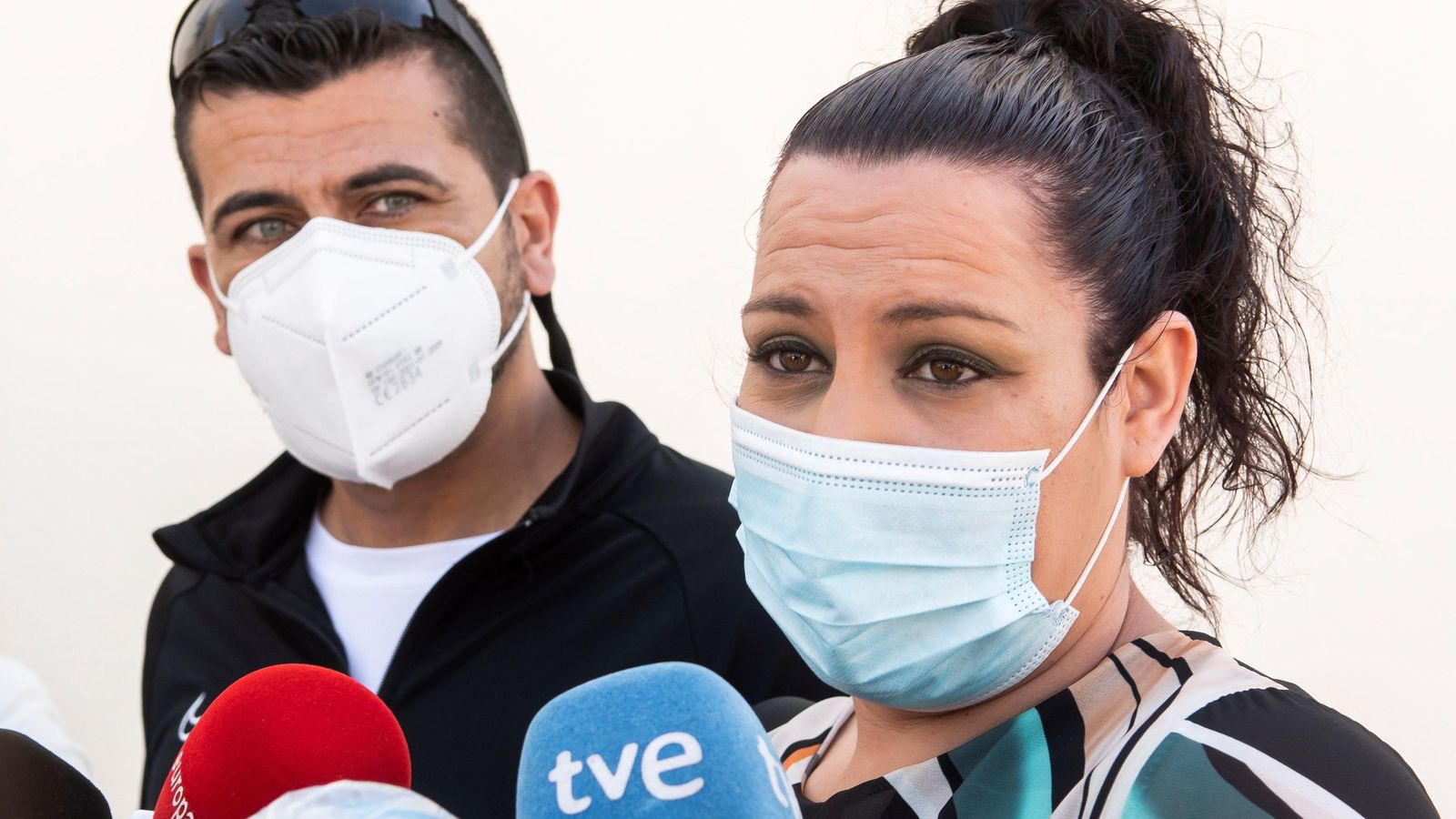 Nuria y Álvaro, padres de Alba, la pequeña de siete años.