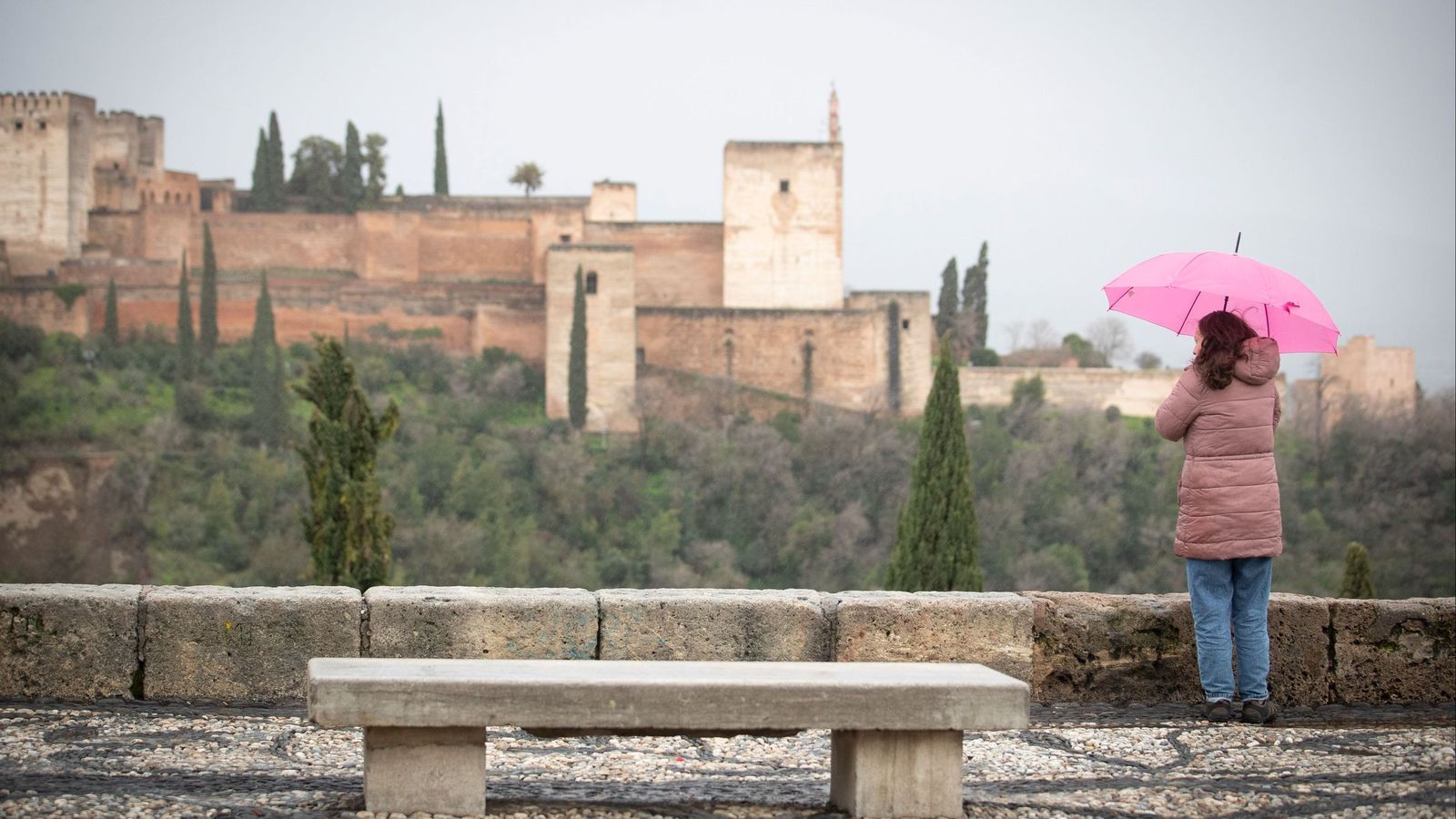 Temporal de lluvia y viento en Granada.