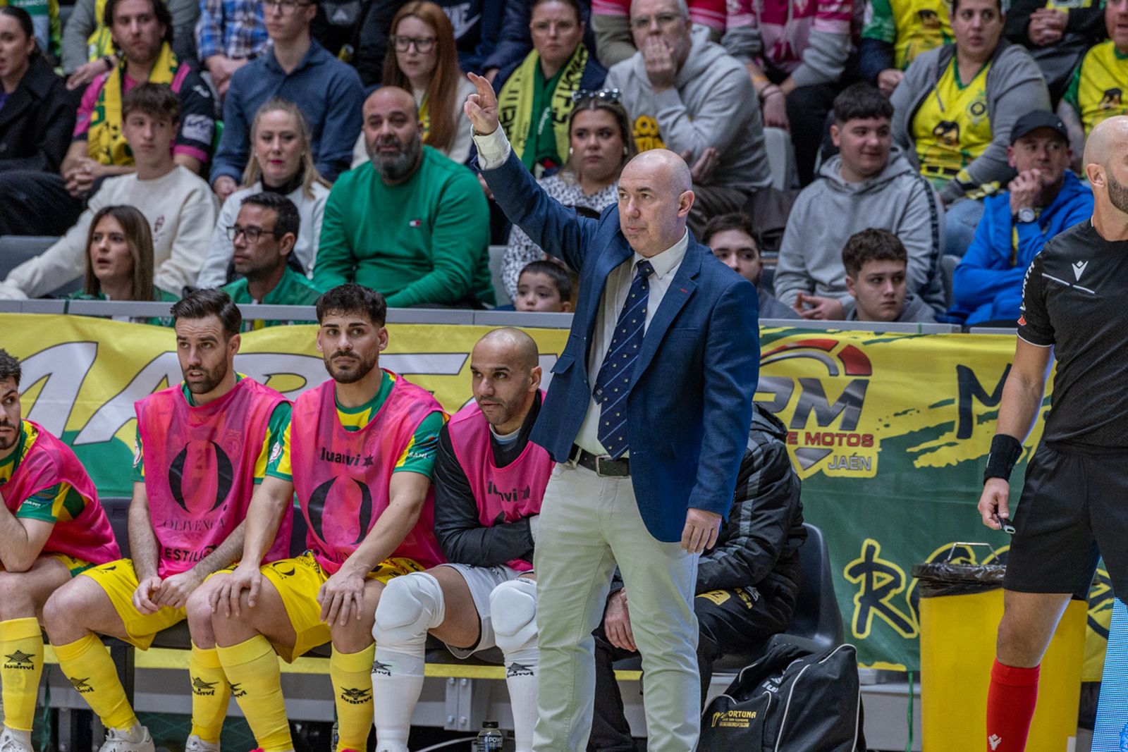 Las mejores imágenes del espectacular encuentro entre Jaén Paraíso Interior FS y Barça (3-3)