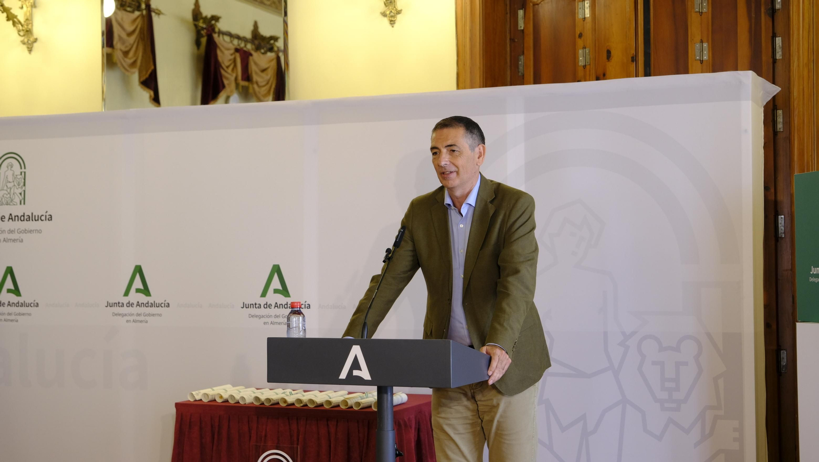 Imágenes de la entrega de ayudas de la Junta de Andalucía a diversos pueblos de Almería
