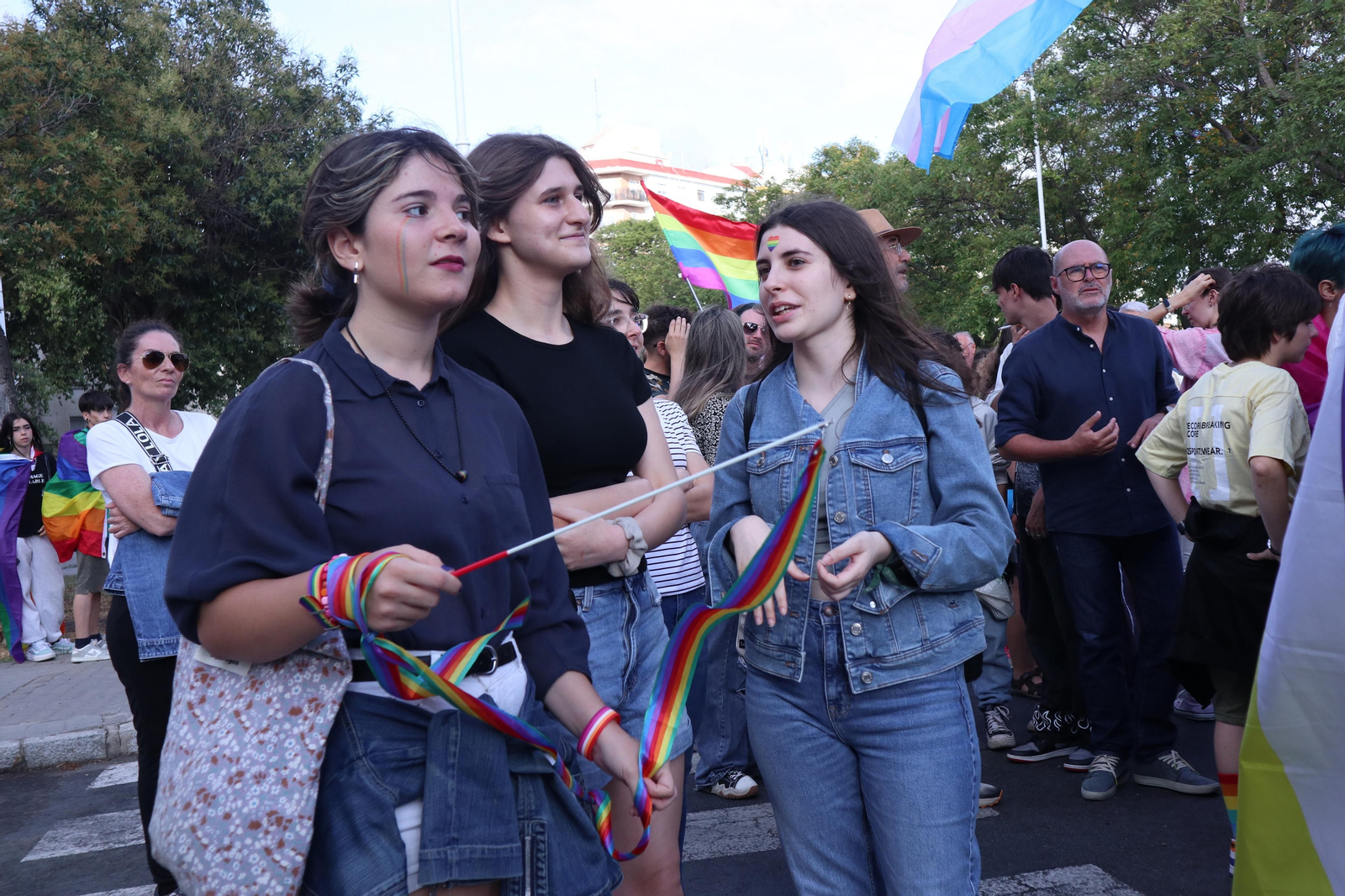 Las mejores imágenes de la manifestacióndel del Orgullo LGTBI en Huelva