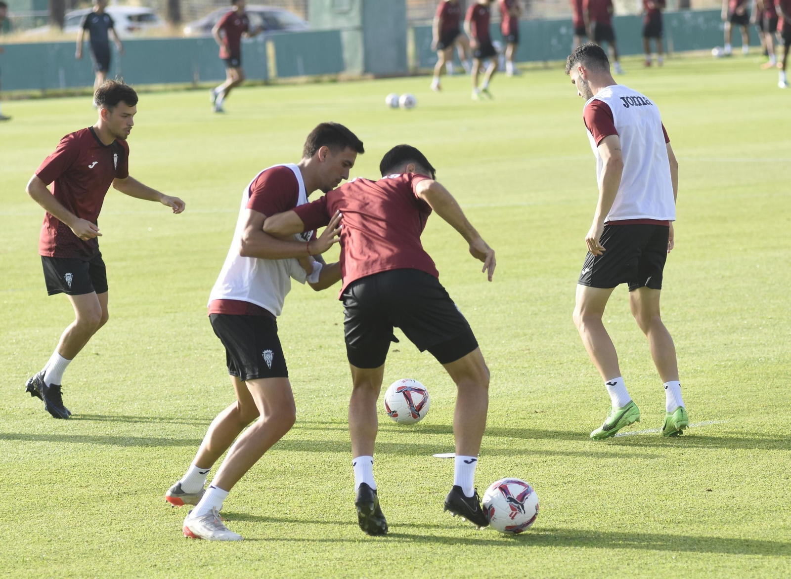 Las mejores fotos del partidillo entre el Córdoba CF y el Córdoba B en la Ciudad Deportiva