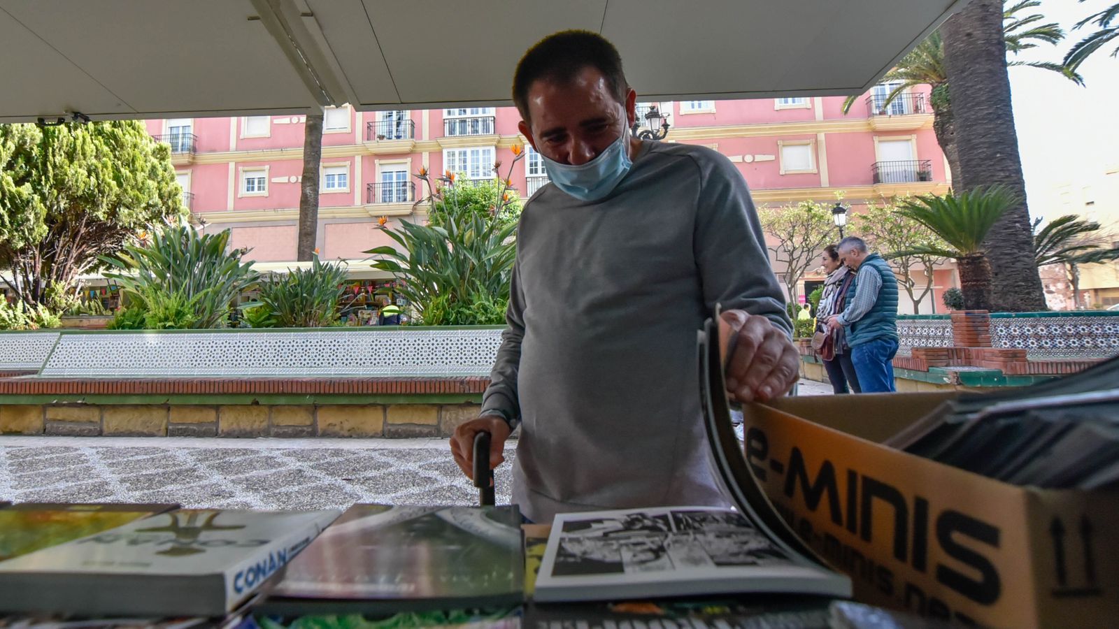 Las fotos de la Feria del Libro de La Línea