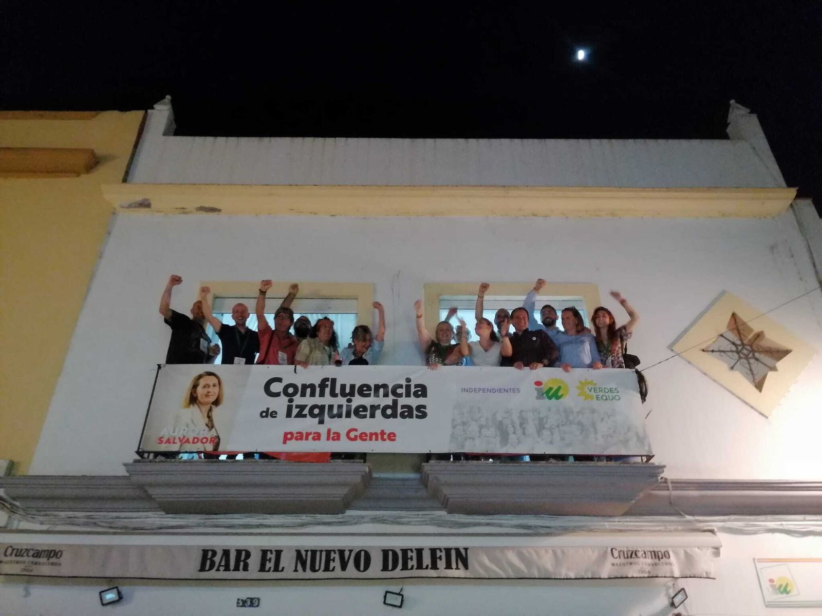 Celebración de la la Confluencia tras los resultados electorales