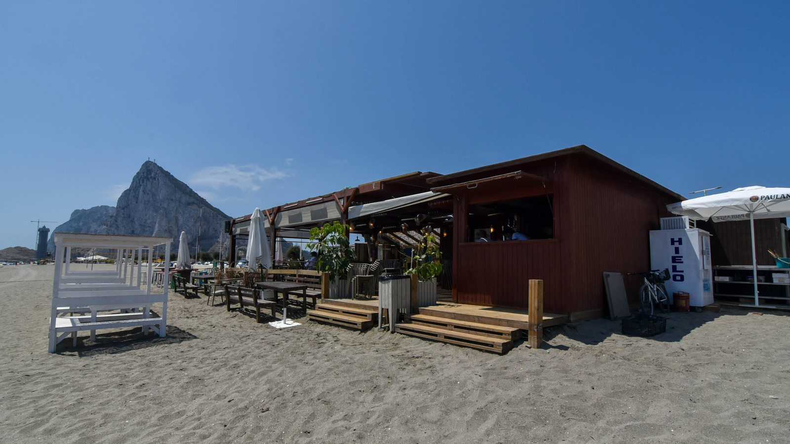 La ruta del espeto por la playa de La Línea
