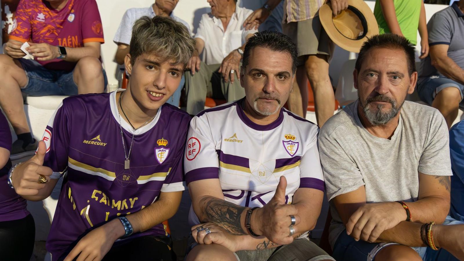 Las aficiones de Martos CD y Real Jaén en el Trofeo Miguel Pérez Luque, en imágenes