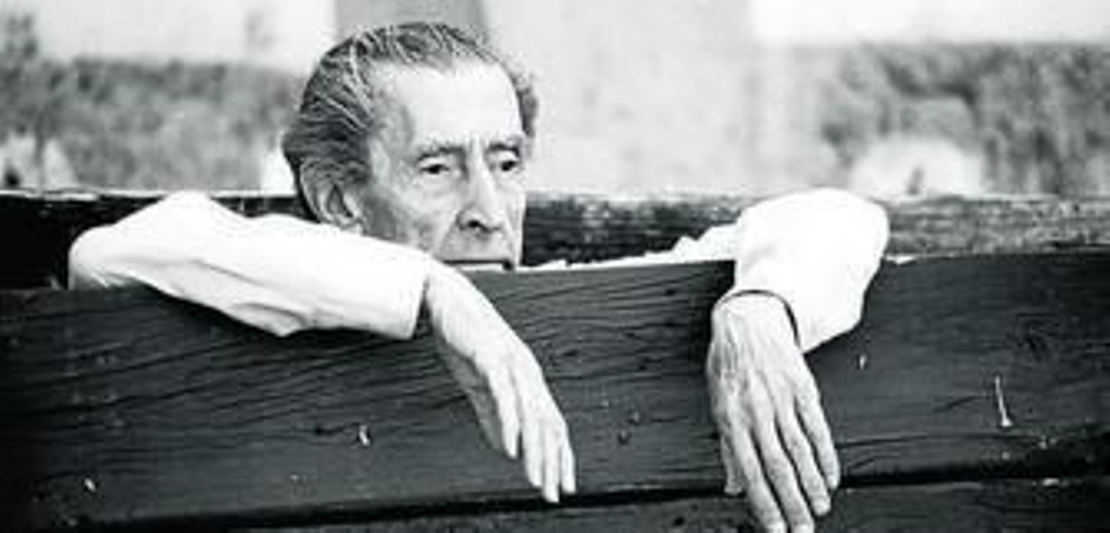 José Bergamín en la Plaza de Toros de Ronda.