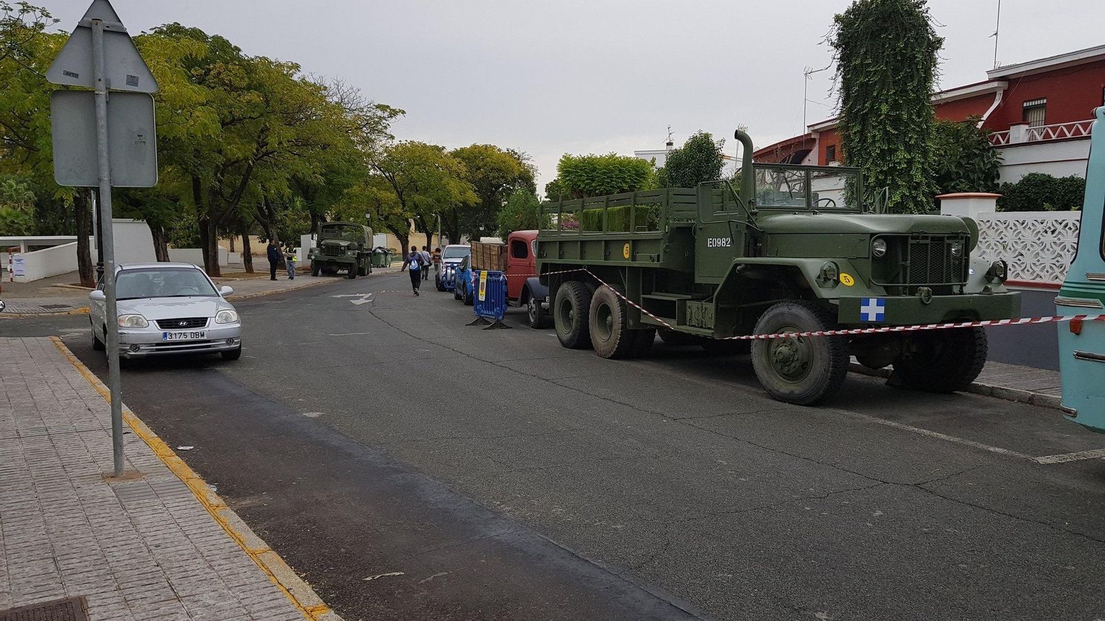 Camiones militares en la localidad.