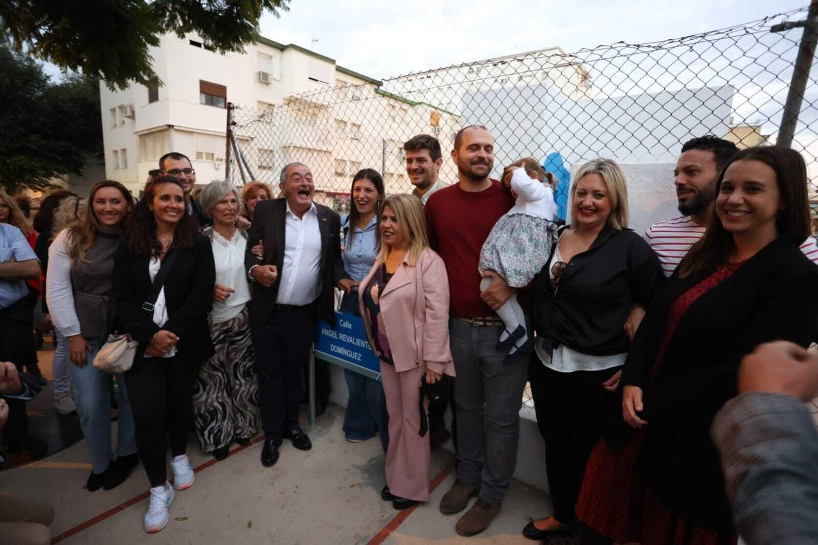 El periodista Ángel Revaliente tiene su calle en Icovesa