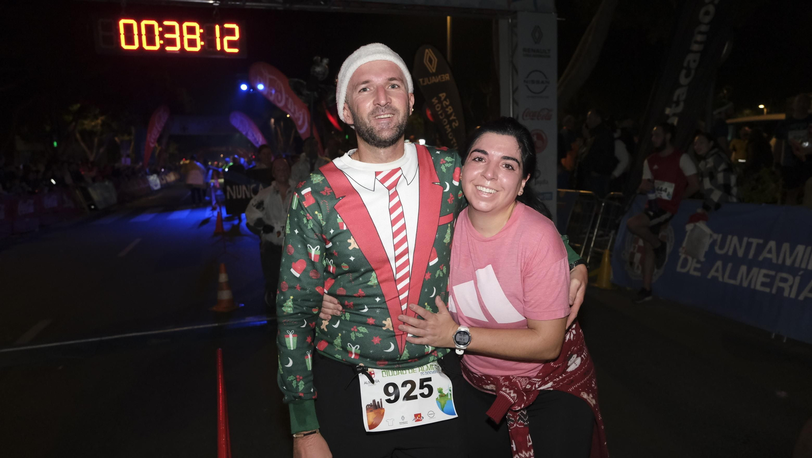 Imágenes de la XIV edición de la San Silvestre de Almería