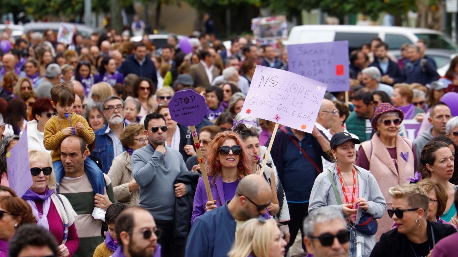 25N | Las imágenes de la manifestación contra la violencia a la mujer en Córdoba 25N | Las imágenes de la manifestación contra la violencia a la mujer en Córdoba