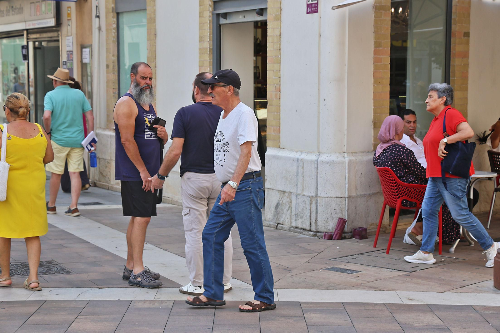 Imágenes del bullicio en las esquinas de la Placeta