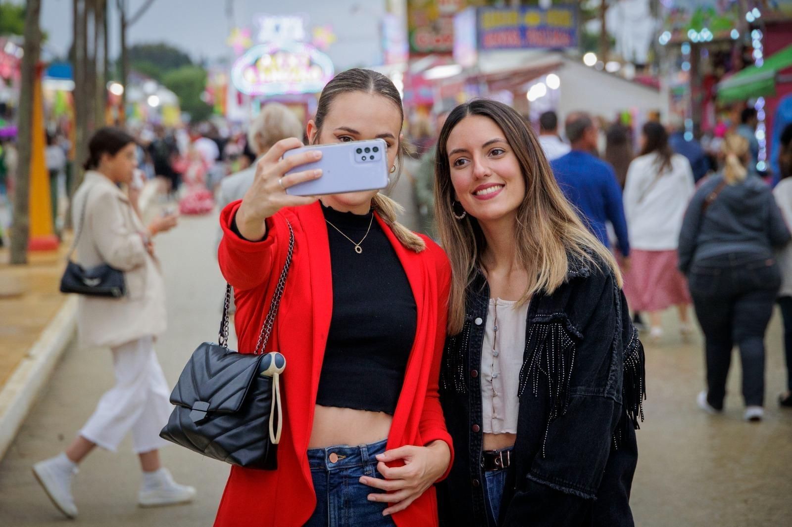 Búscate en las fotos del domingo de Feria en El Puerto