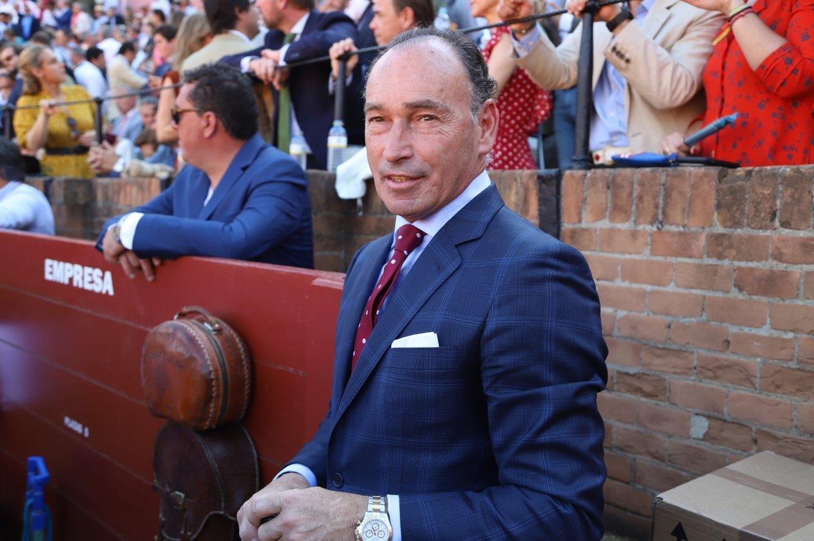 Las fotos de los famosos y las autoridades en la corrida de Miura