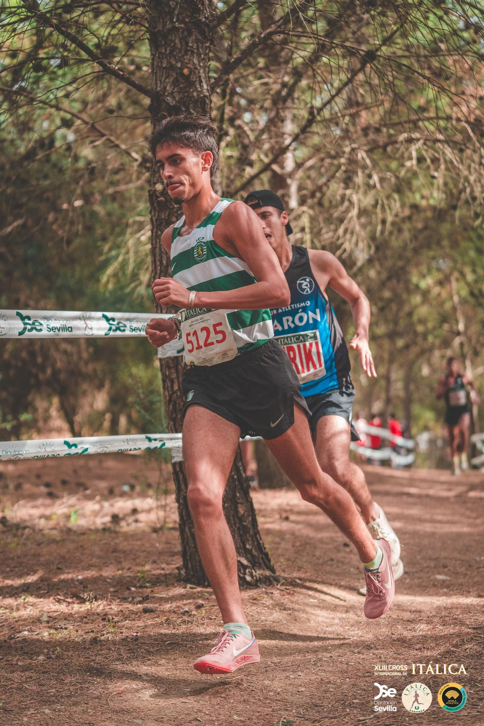 Búscate en las fotos del Cross de Itálica 2025 | 12