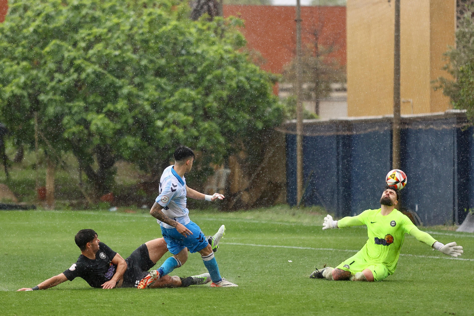 Loren Juarros, presente en el triunfo del Atlético Malagueño ante el Málaga City
