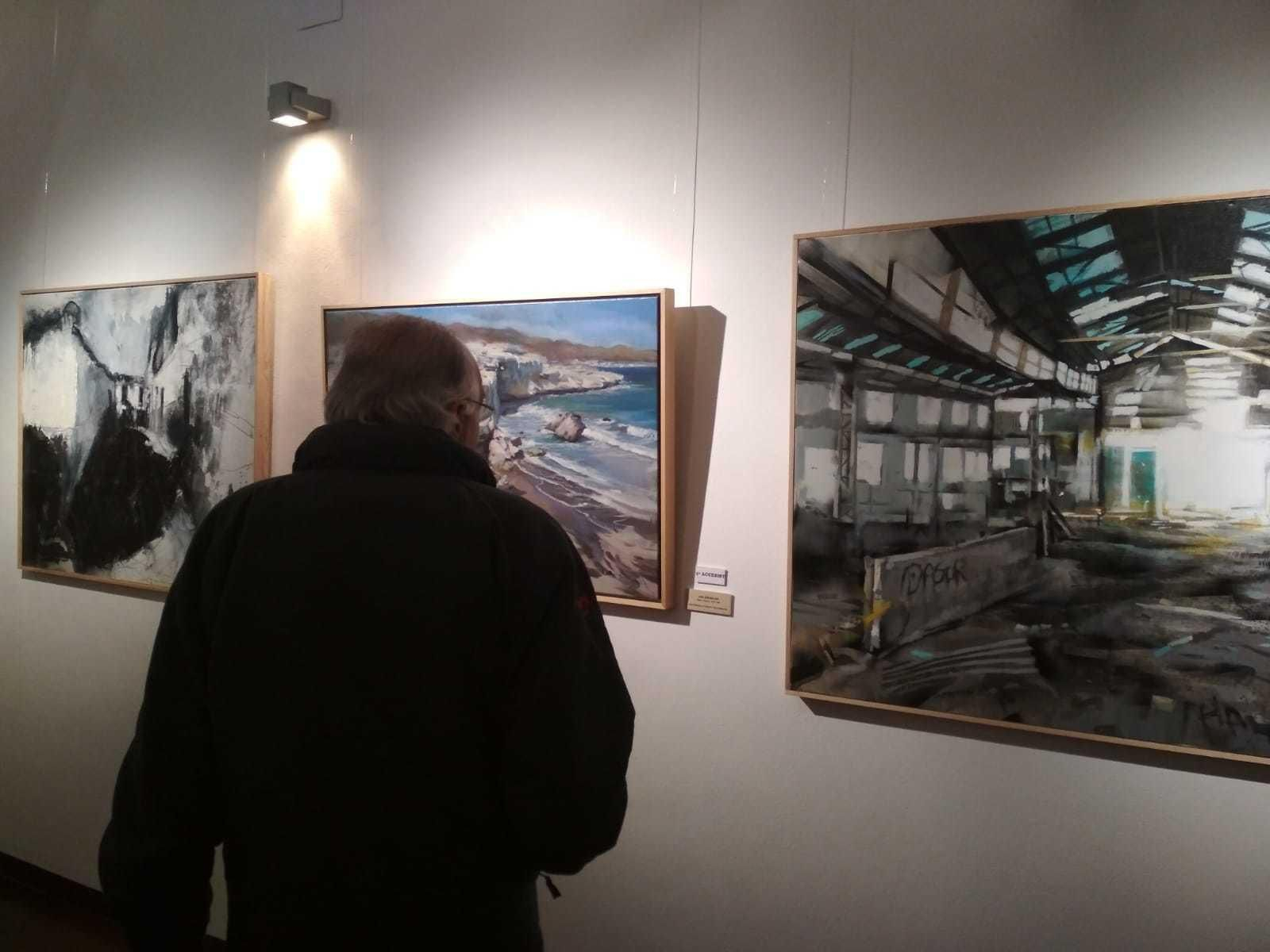 Algunas de las obras de la exposición pictórica en el Museo de Fuenteheridos