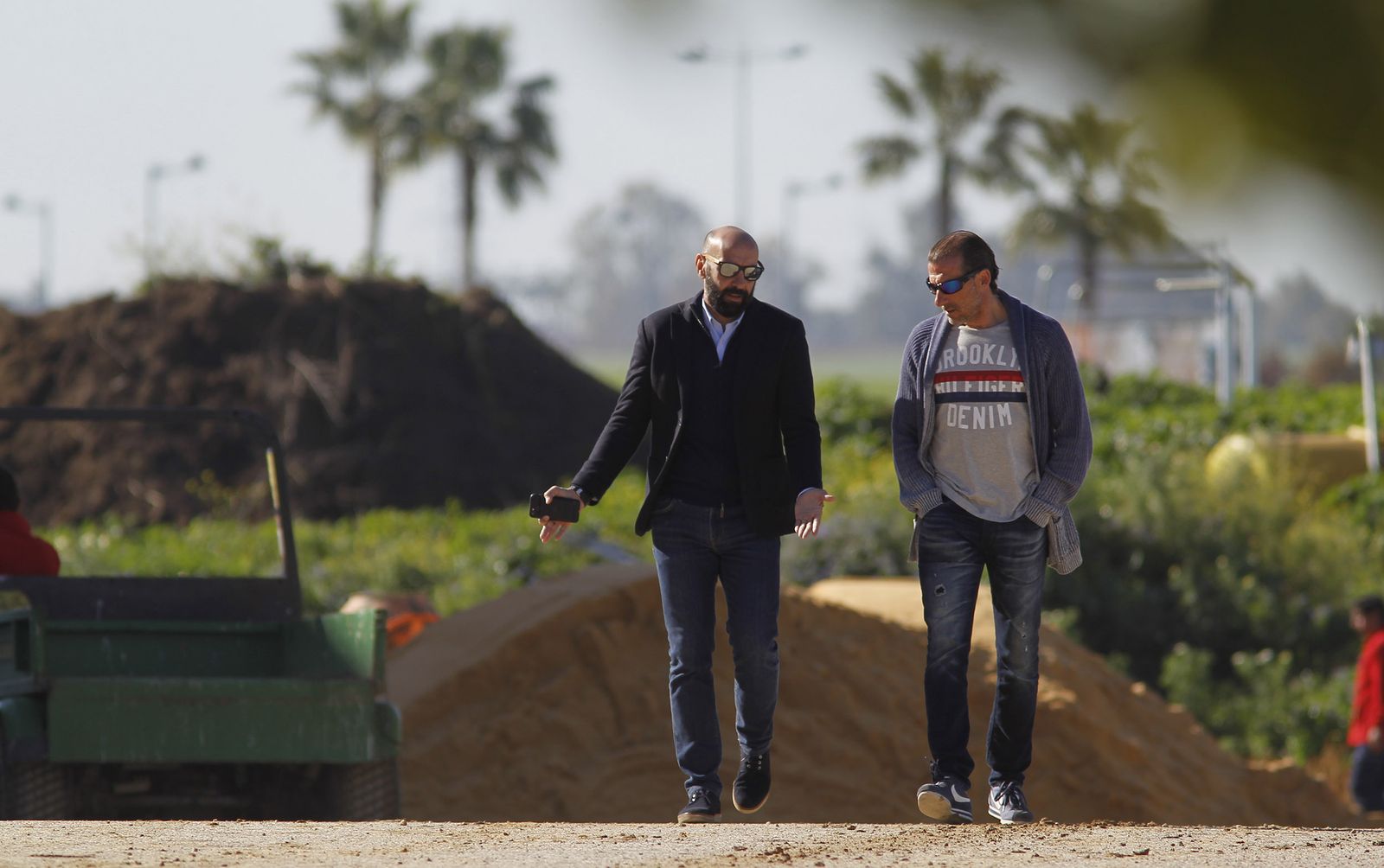 Monchi y Óscar Arias, en una de sus últimas charlas en la ciudad deportiva.