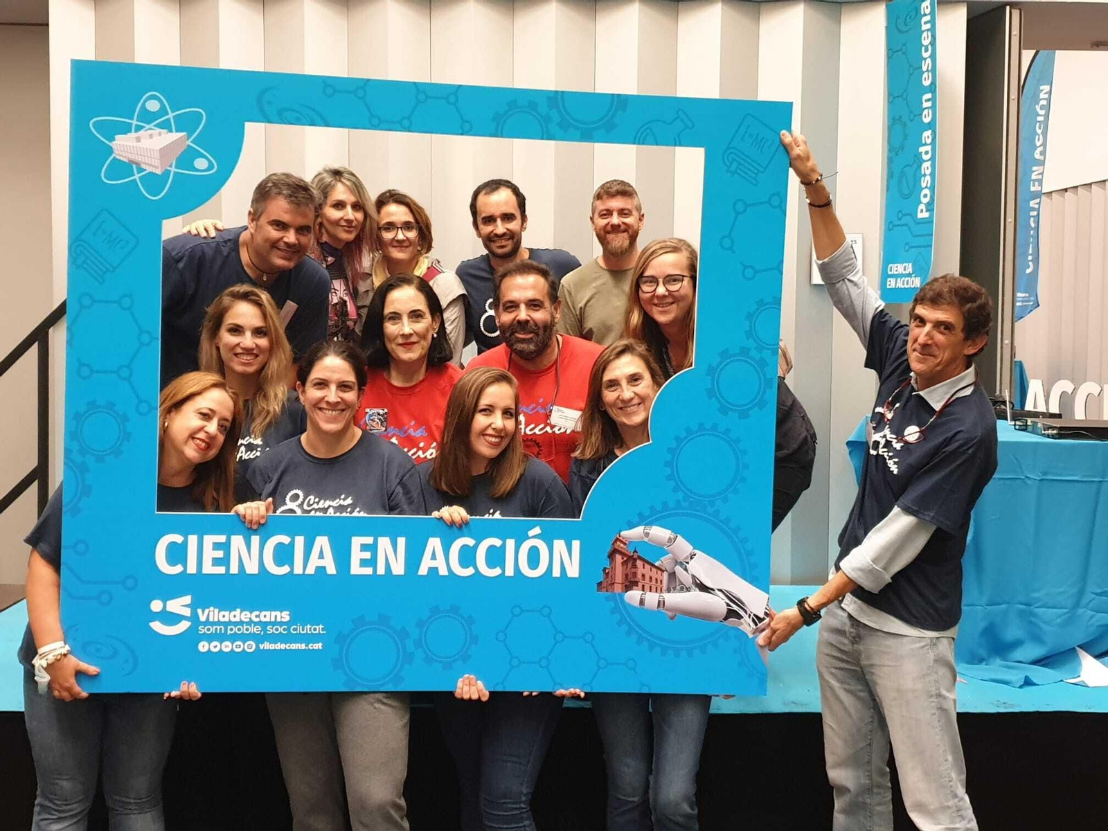 Parte de los profesores de Diverciencia en Viladecans.