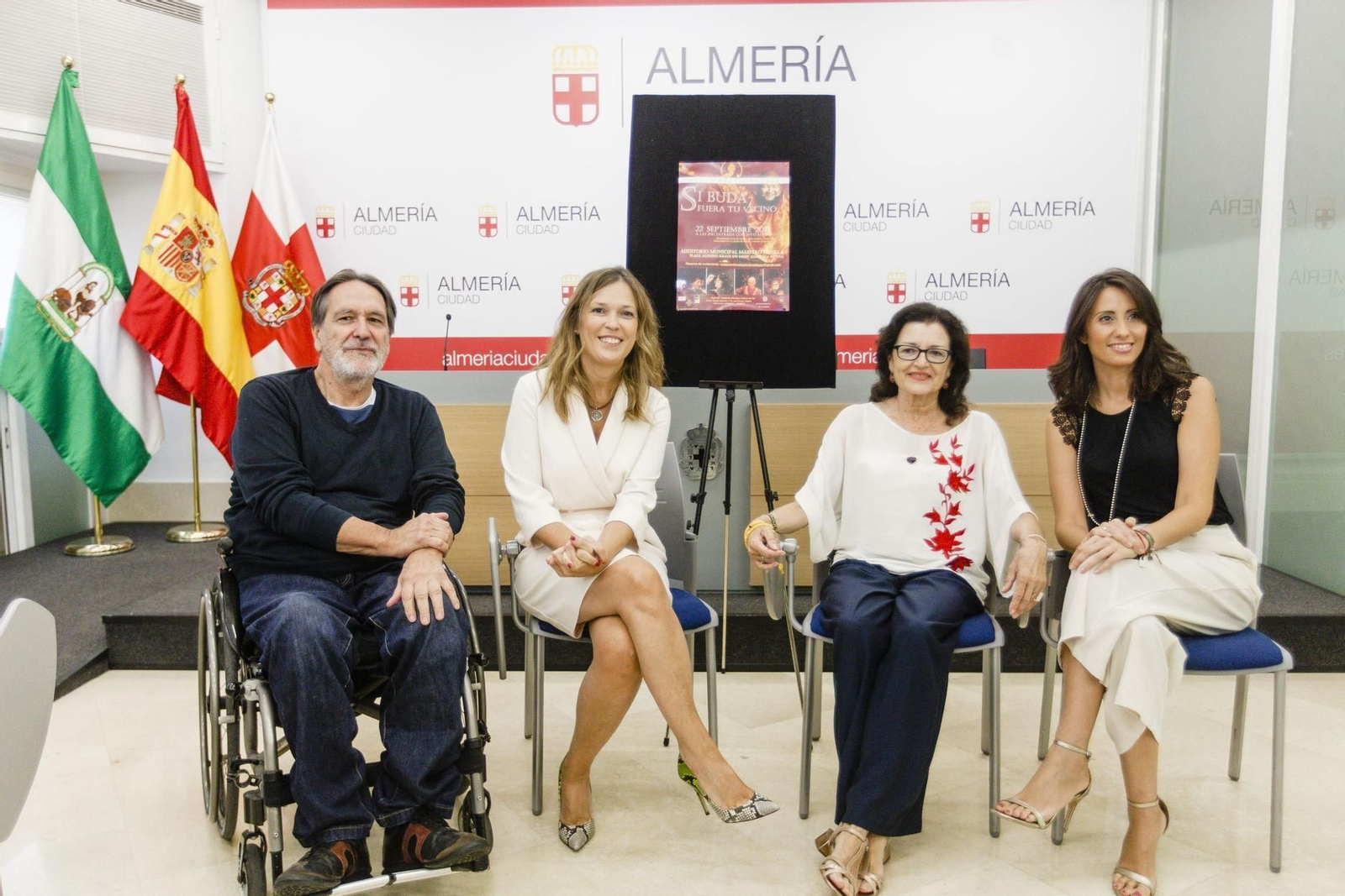 José M. Arocena, Ana Martínez Labella, María López y Carmen Belén López.