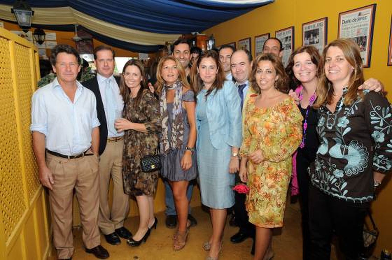 Patricio Melgarejo, Jaime Osborne, Carmen Moreno, Ana Belén Panés, Diego Joly, consejero del grupo, Víctor Vela, Balbina Solano, Luis Miranda, José Luis Lechuga, Rocío Álvarez-Campana, Lola Liaño Aguilar y Ángela Benavente.

Foto: Manuel Mateo