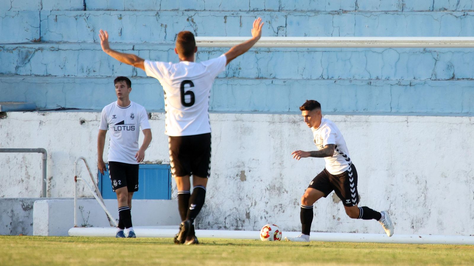 Imágenes del Trofeo de la Feria de la Vendimia entre el Xerez CD y la Balona